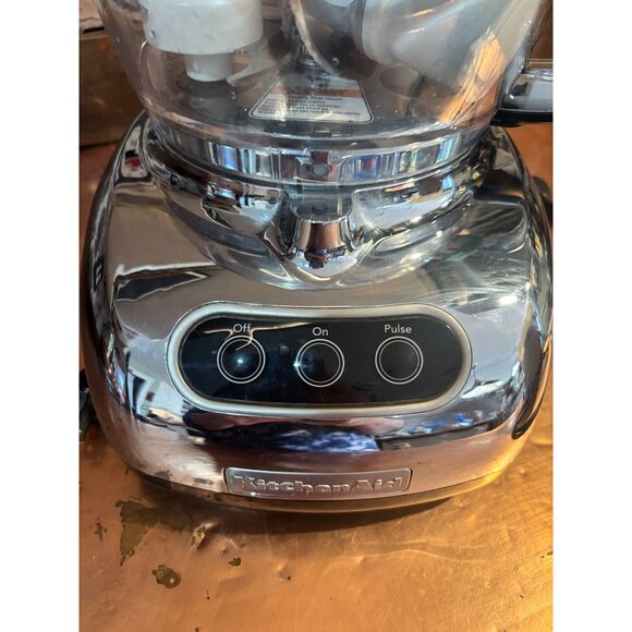 KitchenAid Chrome 9 cup Food Processer!! LIKE NEW - Picture 4 of 4
